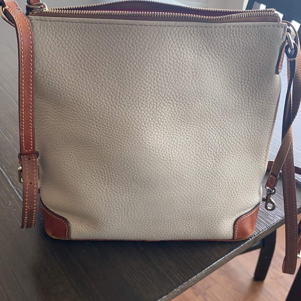 Dooney & Bourke crossbody purse - Picture 5 of 9